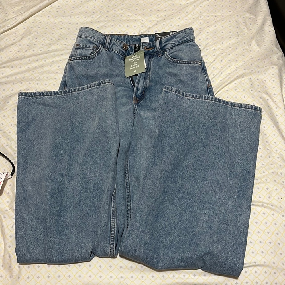 NWT. H&M Jeans Size 0
